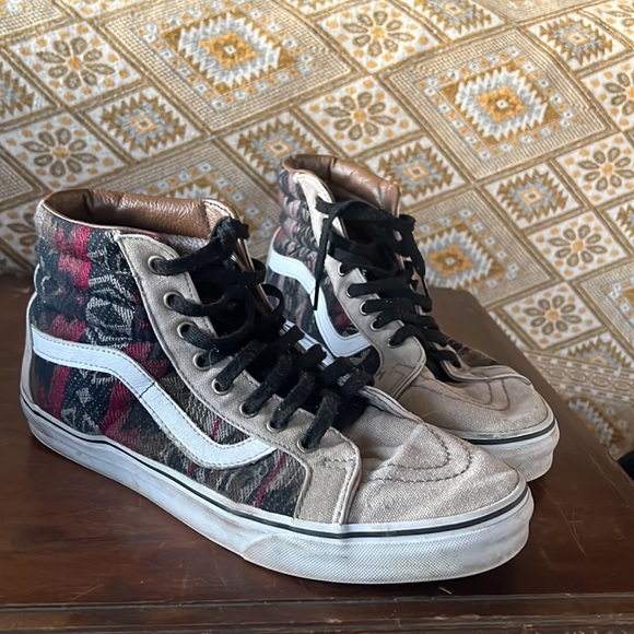 Vans - Picture 3 of 6